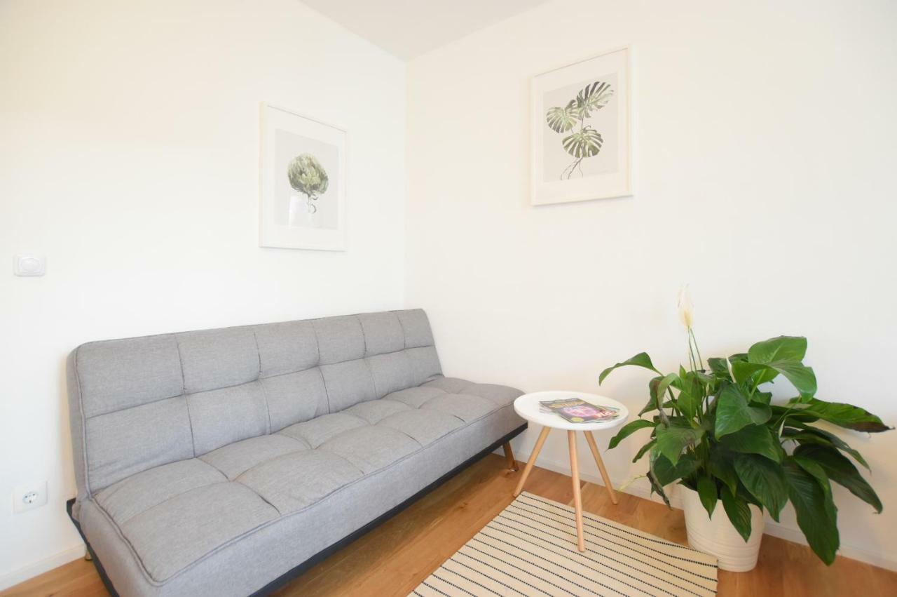 Peaceful Studio Apartment Near Center Innsbruck Buitenkant foto
